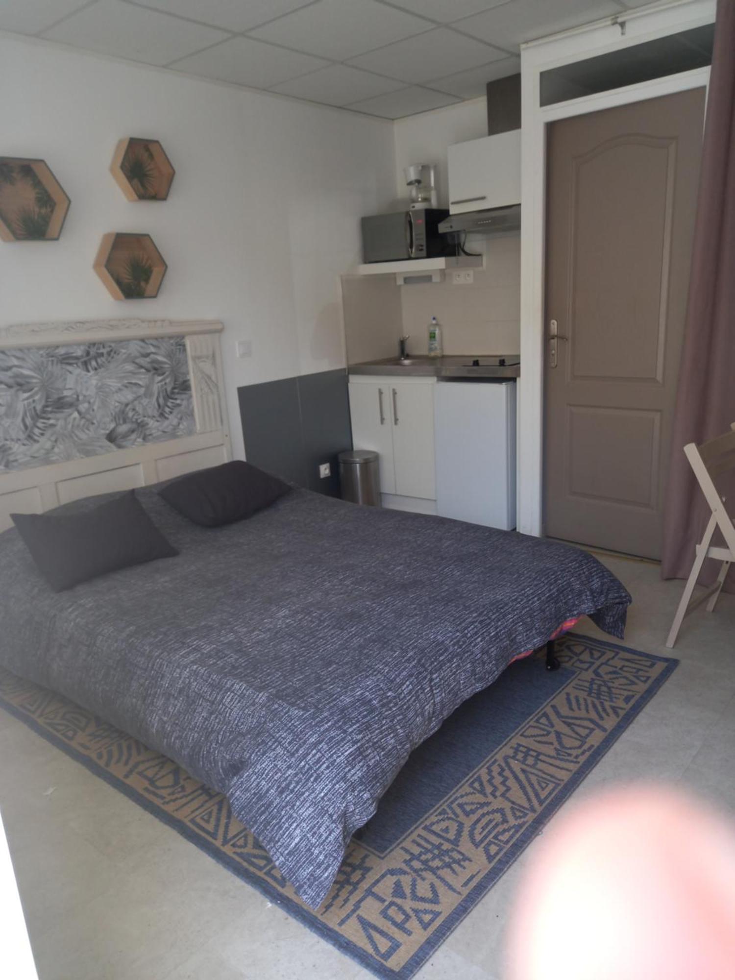 Apartment Centre